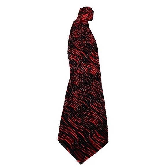 Vitaliano Pancaldi Italian Designer Silk Pleated Pintuck Tie Red Black Gold Logo